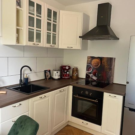 Apartment Betty Malinska Luaran gambar