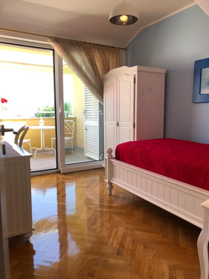 Apartment Betty Malinska Luaran gambar